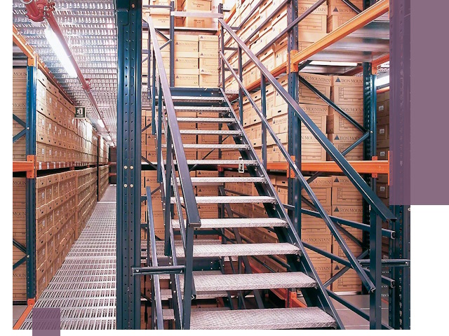 Лестницы складские прочные и безопасные под ключ в Истре