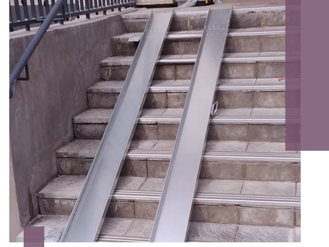 Демонтаж откидных пандусов профессионально в Истре