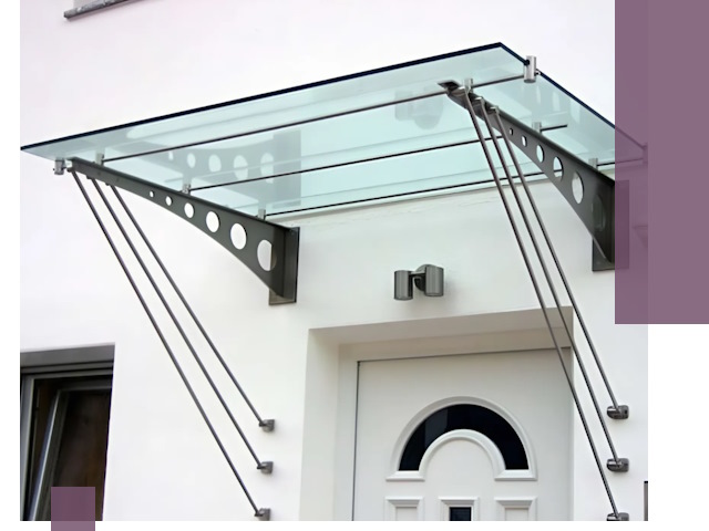 Козырьки над входом под ключ в Истре — изготовление и монтаж