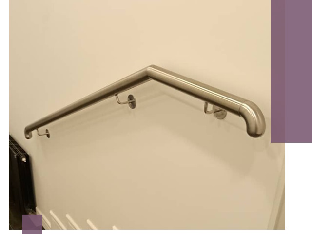 Изготовление пристенных поручней в Истре под ключ за сроки